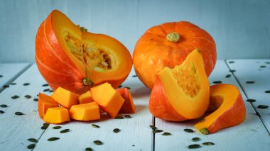 Kırsal tarım tarzında sağlıklı olgun balkabağı ve kabak tohumları