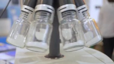 Katı maddelerin analitik ölçümü için roter örnek ayırıcı - kapat