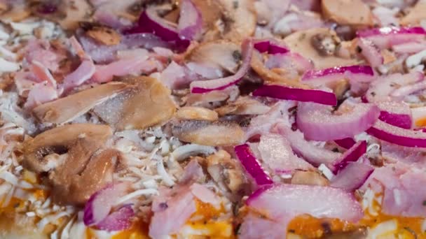 Timelapse - pizza casera horneada en horno eléctrico en casa: de cerca — Vídeo de stock