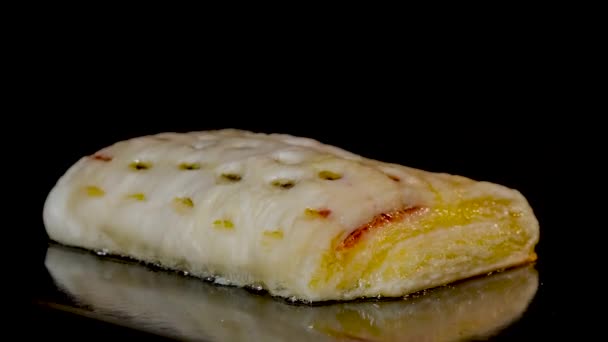 Timelapse - ένα σπιτικό ψωμάκια με μαρμελάδα φράουλα ψήσιμο σε ηλεκτρικό φούρνο — Αρχείο Βίντεο