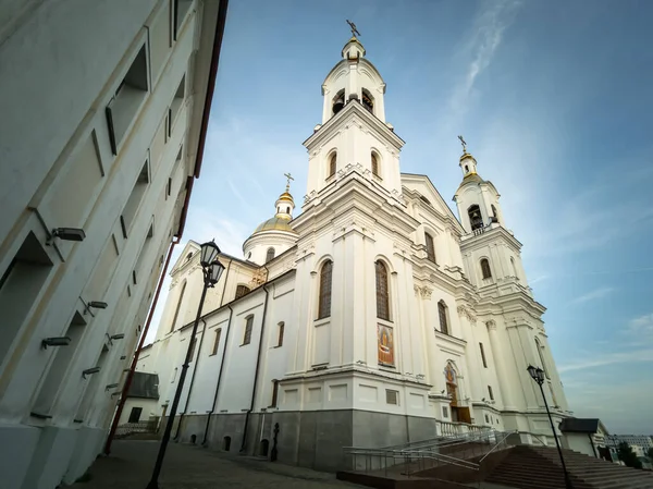 Vitebsk Bělorusko Srpen 2021 Pohled Katedrálu Svaté Koleji Pozadí Krásné — Stock fotografie
