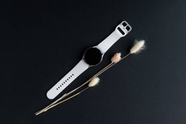 Minsk, Belarus - Eylül 2021: Samsung Galaksisi 'nin yeni pazarı, Samsung Galaksisi. Şık fotoğraf.