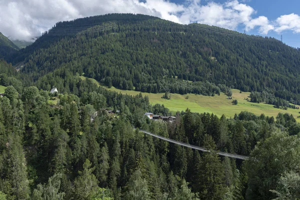 Puente Colgante Goms Bridge Sobre Garganta Del Lama Por Bellwald —  Fotos de Stock