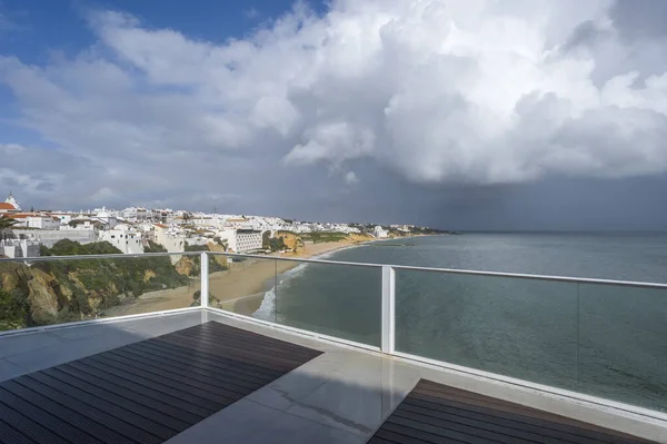 Cityscape Com Praia Peneco Deck Observação Elevador Peneco Albufeira Algarve — Fotografia de Stock