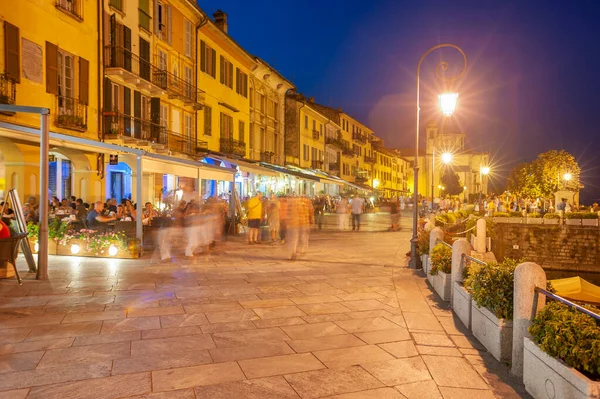 Cannobio Ιταλία Αυγούστου 2018 Παραθαλάσσιος Περίπατος Ιστορικές Προσόψεις Σπιτιών Στο — Φωτογραφία Αρχείου