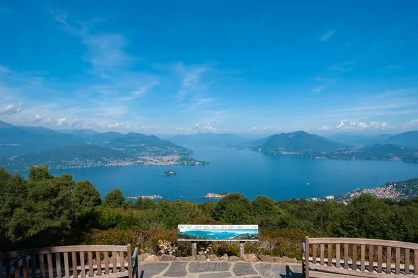 View Lake Maggiore Borromean Islands Giardino Botanico Alpinia Stresa Stresa — Fotografia de Stock