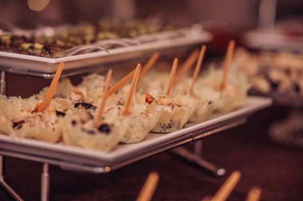 Comida Para Fiesta Primer Plano Los Aperitivos Serpientes Fiesta — Foto de Stock