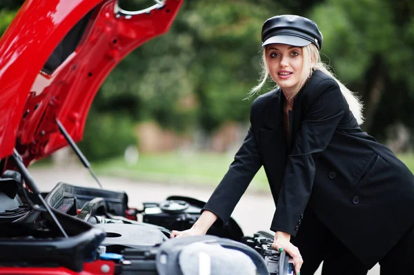 Portrait Beautiful Blonde Sexy Fashion Woman Model Cap All Black — Stock Photo, Image