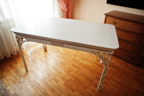 White Wooden Carved Table Flat — ストック写真