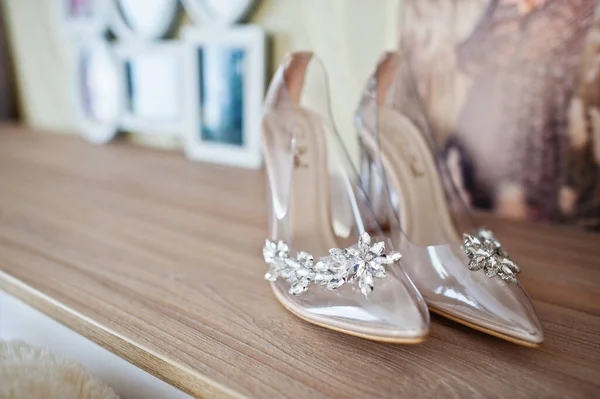 Wedding Bride Shoes Her Happy Day — Foto de Stock