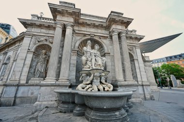 Viyana, Avusturya - 17 Mayıs 2022: Albertina Avusturya 'nın Innere Stadt kentinde bir müzedir..