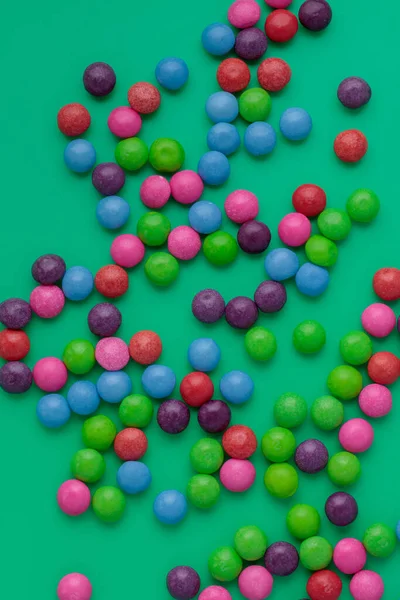 Dużo Kolorowych Różnorodnych Tła Cukierków Zielony Zadowala Dzieci Tworzy Radosny — Zdjęcie stockowe