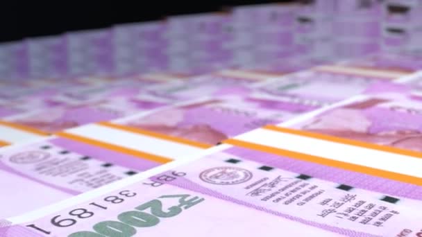 2000 Ινδικές Ρουπίες Σύνθεση Χρημάτων Οικονομικό Υπόβαθρο Πολλά Χαρτονομίσματα Και — Αρχείο Βίντεο