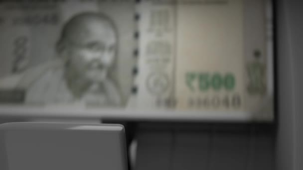 500 Индийских Рупий Банкомате Снятие Наличных Банкомате Финансовая Сделка Банковском — стоковое видео