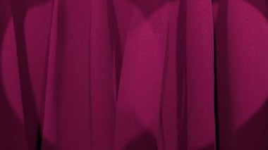 Tiyatroda perdeler açılıyor. Sahne arkası videosu. Tiyatro perdesi.