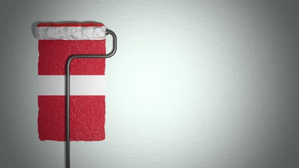 Κύλινδρος Βάφει Τον Τοίχο Χρώματα Δανέζικης Σημαίας Ταξιδιωτική Ιδέα Δανία — Αρχείο Βίντεο