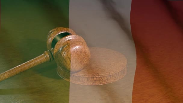 Italian Judiciary Flag Italy Judges Gavel Fair Trial Constitution — Wideo stockowe