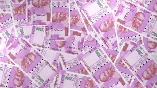 2000 Ινδικές Ρουπίες Σύνθεση Χρημάτων Οικονομικό Υπόβαθρο Πολλά Χαρτονομίσματα Και — Αρχείο Βίντεο