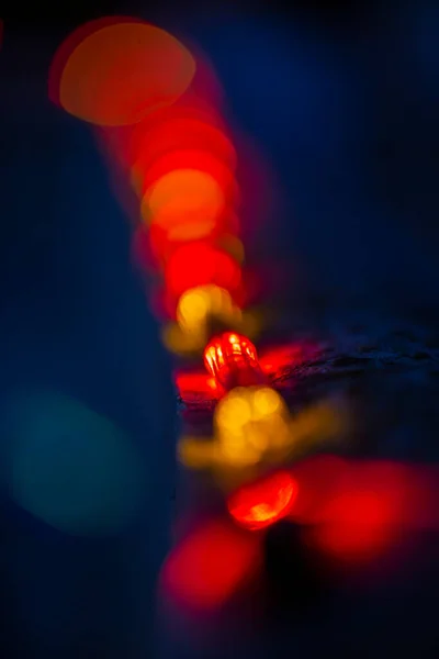 Bulanık Bokeh Işığı Arka Plan Gece Şehrinde Parlayan Parlayan Işıklar — Stok fotoğraf