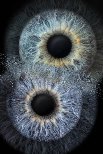 Zwei Augen Aufgenommen Makromodus Mit Unterschiedlichen Personen Und Gleicher Farbe — Stockfoto