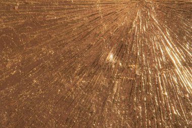 Radyasyonla buruşmuş altın madeni alanı, alev etkisi, kısa odak 