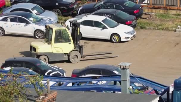 Odessa Industrie Port.gabelstapler hebt das Auto.car dump.transport muto — Stockvideo