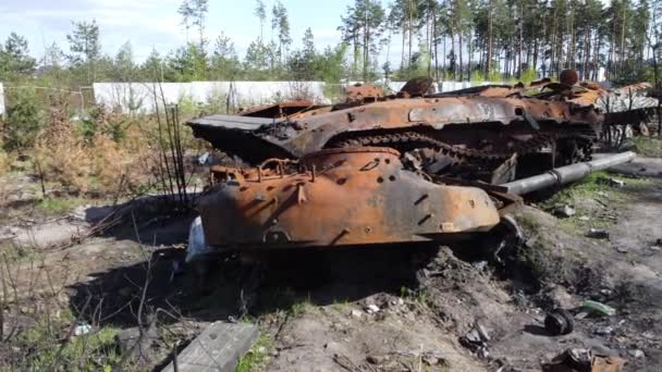 Dmytrovka Ukraine Mai 2022 Zertrümmerte Und Verbrannte Russische Panzer Verbrannter — Stockvideo