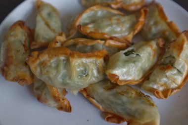 Kızarmış börek mi yoksa 