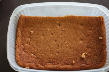 Pakette muzlu kek. Kapat.