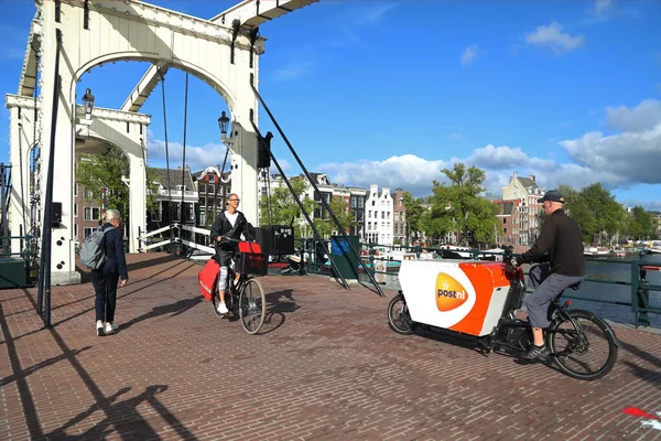 Amsterdam Holland Oktober 2021 Fahrradverkehr Auf Einer Brücke Von Amsterdam — Stockfoto