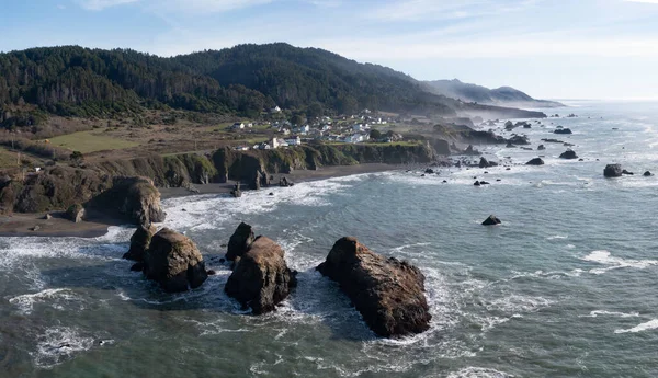 Serene Stille Oceaan Spoelt Aan Ruige Kustlijn Van Noord Californië — Stockfoto
