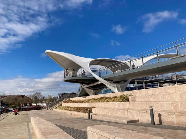 Hull, İngiltere-Modern yaya köprüsü, Murdoch 'un Bağlantı köprüsü..