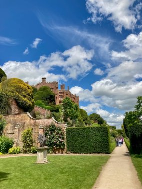 Powis Kalesindeki Bahçe.