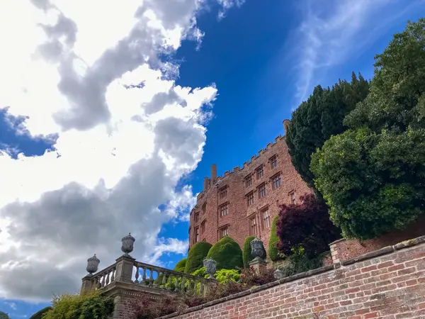 Powis Kalesi Görünümü