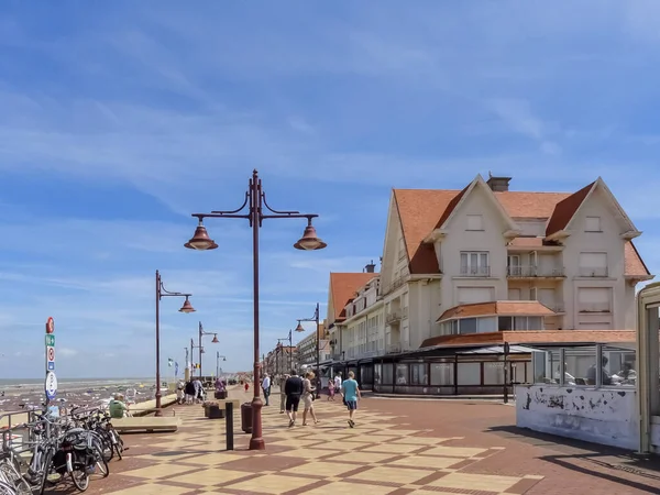 De Haan, Belçika: Deniz manzaralı gezinti alanı.