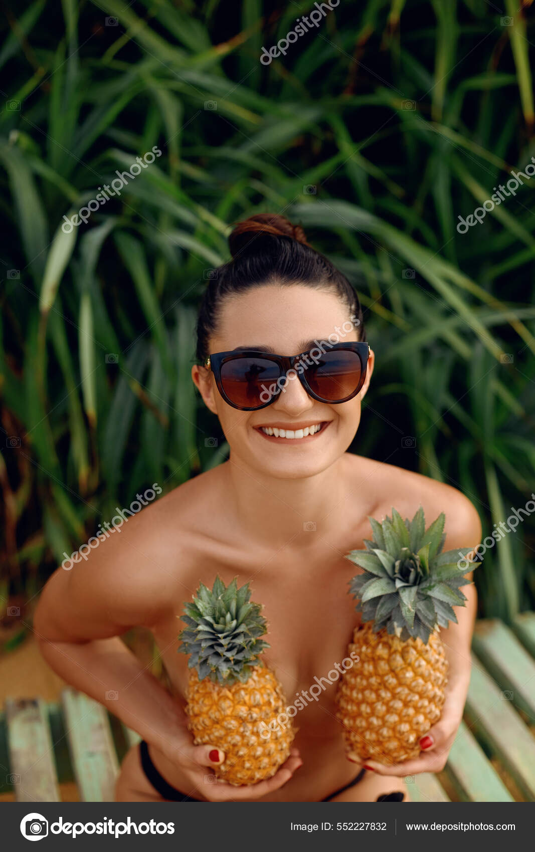 Tropical Nudist