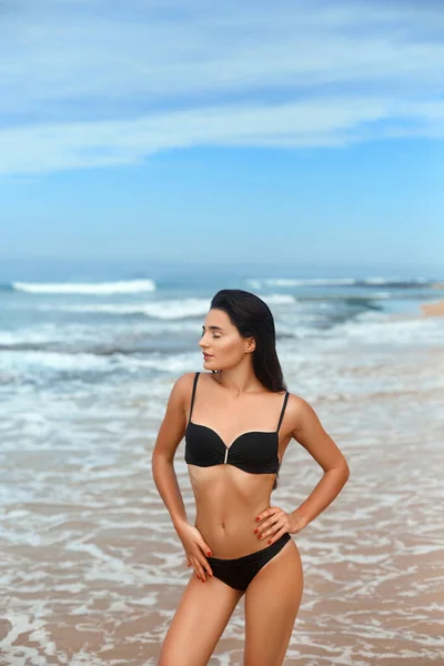 Beautiful Luxury Slim Girl Black Bikini Beach Ocean Beauty Woman — Stock Photo, Image