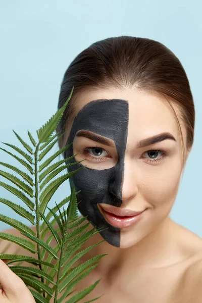 Beauty Portrait Woman Skin Care Health Black Mask Blue Background — Zdjęcie stockowe