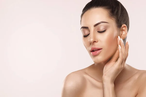 Skin Care Cute Woman Beauty Face Touching Healthy Facial Skin — Stock Photo, Image