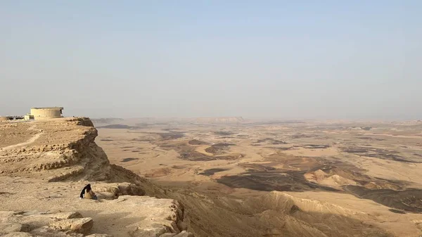 Mizpe Ramon, İsrail 'de bir çöl kanyonu 