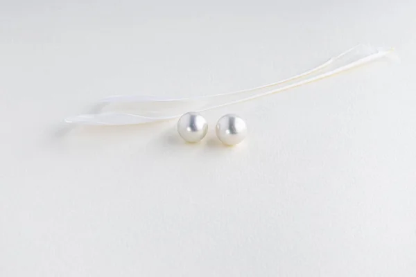 Fashionable Pearl Jewelry Presented Display Sale — Fotografia de Stock