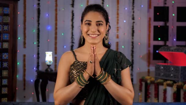Beautiful Woman Saree Greeting People Traditional Namaste Gesture Pretty Female — Stock Video