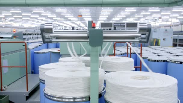 Produkcja Nici Maszyn Urządzeń Fabryce Włókienniczej — Wideo stockowe