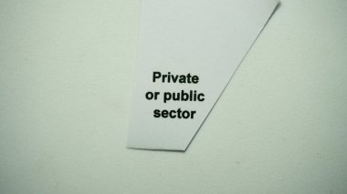 Siyah çizgi arkaplan kağıdındaki kelimeler. İş, tabelalar ve semboller, yaşam tarzı motivasyon ve duygusal kavramlar. Boşluğu kopyala.