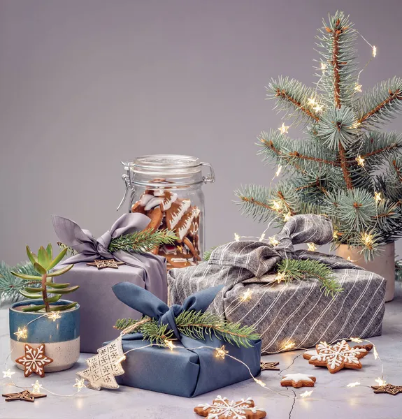 Zero Waste Christmas Recycle Reuse Nachhaltiges Lebensstilkonzept Umweltfreundliche Furoshiki Geschenkverpackung — Stockfoto