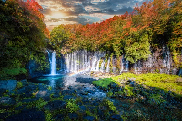 Shiraito Falls Met Kleurrijke Herfstblad Fujinomiya Shizuoka Japan Stockfoto