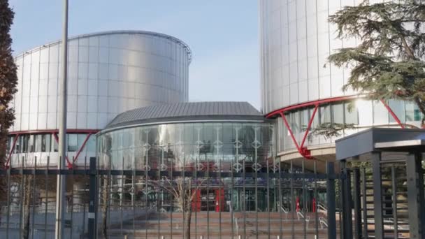 7 dicembre 2021 Strasburgo, Francia: costruzione della Corte europea dei diritti dell'uomo, PALAZZO DEI DIRITTI DELL'UOMO, concetto di Convenzione per la salvaguardia delle libertà fondamentali, denuncia di violazioni — Video Stock