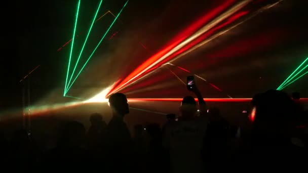 Crowd People Looking Light Laser Show Black Background Night Sky — Wideo stockowe