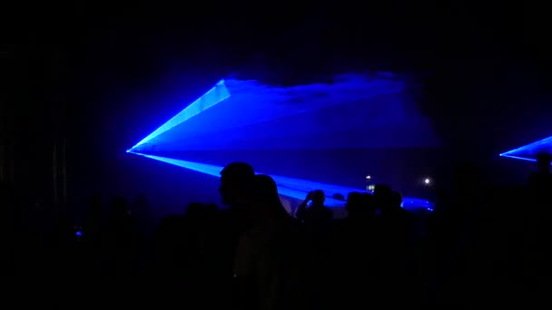 Crowd People Looking Light Laser Show Black Background Night Sky — Stock Video
