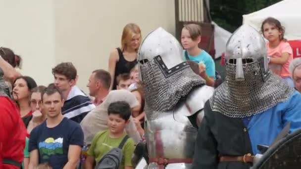 Trostyanets Ukraine August 2021 Reproduction Medieval Battle People Dressed Knightly — Stock video